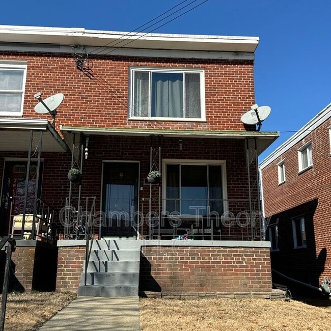 716 Crittenden St NE in Washington, DC - Building Photo - Building Photo