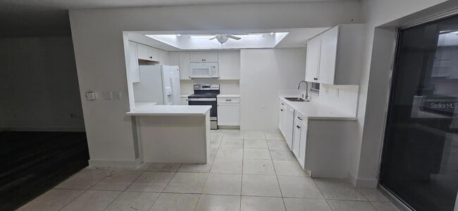 526 Reading St NW in Port Charlotte, FL - Building Photo - Building Photo