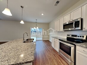 4402 Erabele Dr in Smyrna, TN - Foto de edificio - Building Photo