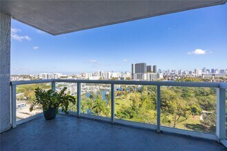1861 NW S River Dr in Miami, FL - Building Photo - Building Photo