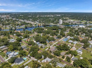 918 W Indiana Ave in Tampa, FL - Building Photo - Building Photo