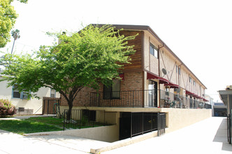 1170 Allen Ave in Glendale, CA - Foto de edificio - Building Photo