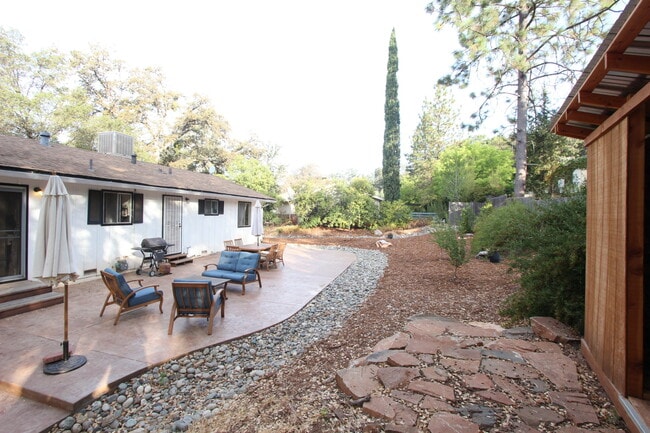 property at 1225 Shaws Flat Rd