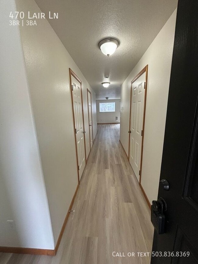 470 Lair Ln in Newberg, OR - Building Photo - Building Photo
