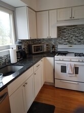11 Pheasant Run in Cromwell, CT - Building Photo - Building Photo