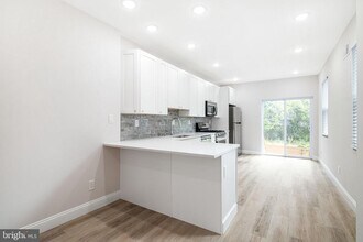4828 Paschall Ave in Philadelphia, PA - Building Photo - Building Photo