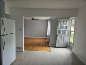 338 Highland Rd in Peterborough, ON - Building Photo - Building Photo