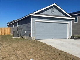 141 Basalt Dr in Maxwell, TX - Building Photo