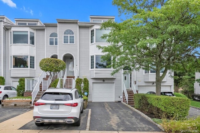 property at 2-41 Oak Park Dr