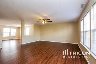 10770 Parker Dr in Indianapolis, IN - Building Photo - Building Photo
