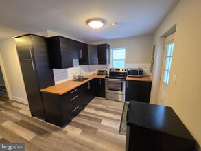 13150 Glen Rd in North Potomac, MD - Building Photo - Building Photo