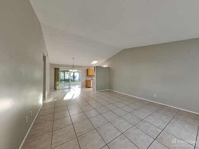 12765 Ohio Woods Ln in Orlando, FL - Building Photo - Building Photo