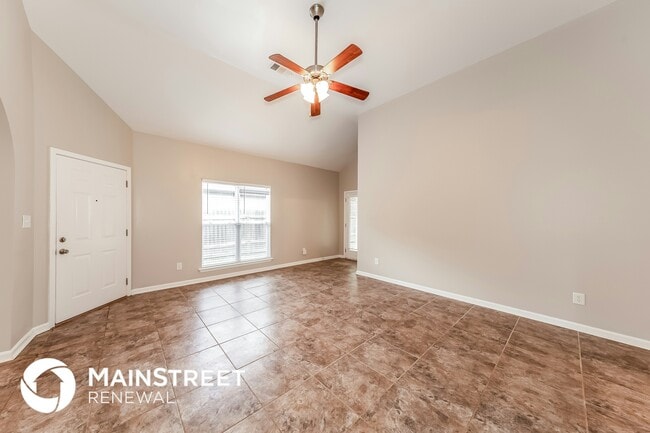 12945 Woodland Park Cir in Mc Calla, AL - Building Photo - Building Photo