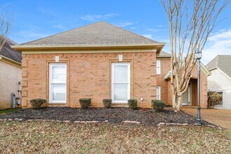1153 Hunters Green Cir S in Cordova, TN - Building Photo - Building Photo