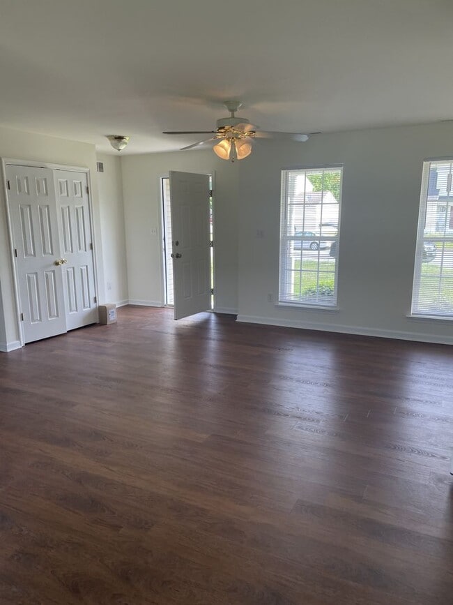 5 Mariner Ct in Dover, DE - Building Photo - Building Photo