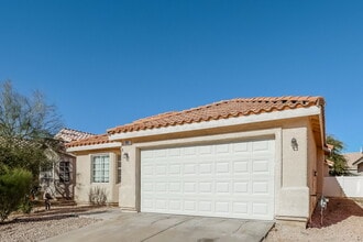 1002 Emerald Stone Ave in North Las Vegas, NV - Building Photo - Building Photo