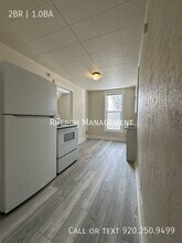 1510 24th St, Unit Upper in Two Rivers, WI - Building Photo - Building Photo