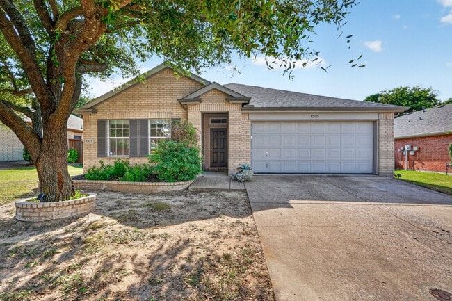 1325 Periwinkle Dr