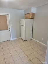 1030 Sable Dr in Pensacola, FL - Foto de edificio - Building Photo