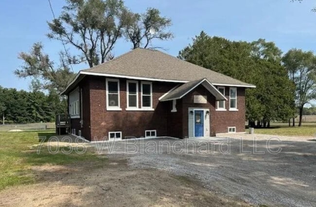7038 W Blanchard Rd in Blanchard, MI - Building Photo - Building Photo
