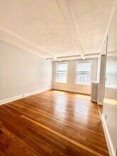 124 Sutherland Rd, Unit 5 in Boston, MA - Building Photo - Building Photo