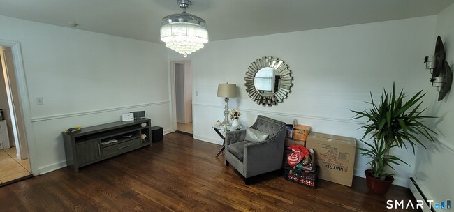 321 Evers St in Bridgeport, CT - Building Photo - Building Photo