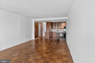 1301 Delaware Ave SW, Unit N-602 in Washington, DC - Building Photo - Building Photo