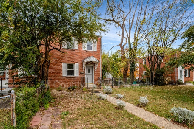 property at 2238 Farrington Ave