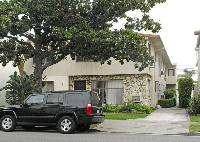 312 S Doheny Dr in Beverly Hills, CA - Building Photo - Building Photo