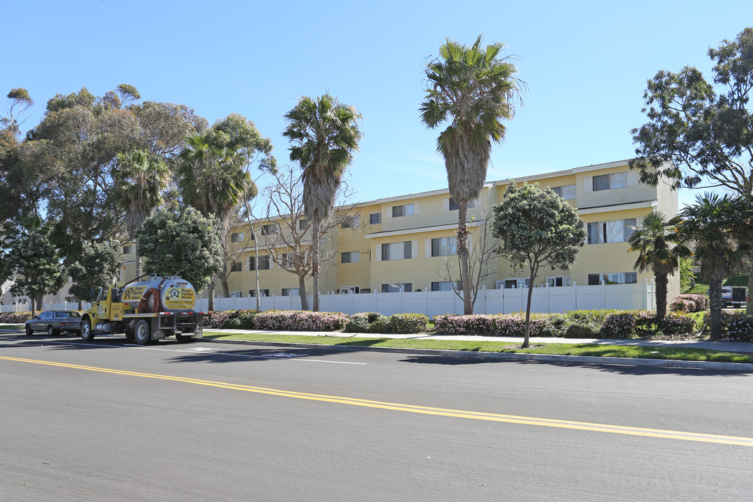 Seaview Apartments in Port Hueneme, CA - Foto de edificio