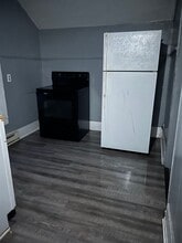 611 W Marion St in Elkhart, IN - Building Photo - Building Photo