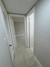 5420 Hollywood Blvd-Unit -203 in Hollywood, FL - Foto de edificio - Building Photo