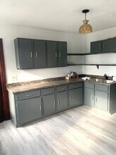 380 Bullocks Point Ave in East Providence, RI - Building Photo - Building Photo