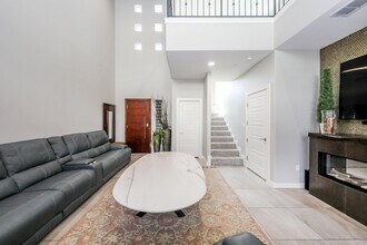 9653 McPherson Rd, Unit 205 in Laredo, TX - Building Photo - Building Photo