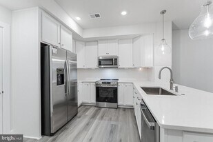 21815 Express Ter in Ashburn, VA - Building Photo