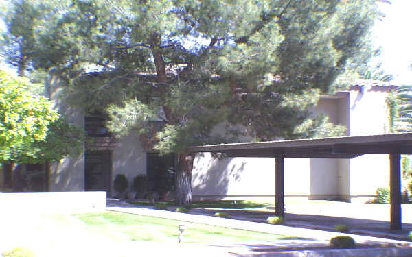 The Mews On Tenth Place in Phoenix, AZ - Building Photo