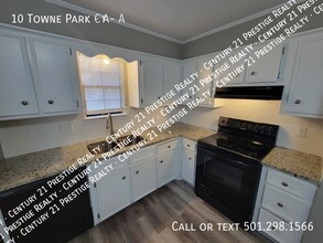 10 Towne Park Ct in Little Rock, AR - Foto de edificio - Building Photo