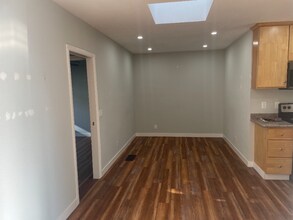 725 E Julian St in San Jose, CA - Building Photo - Building Photo
