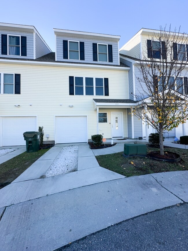 property at 5809 Miss Coral Ct