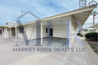 11221 N 103rd Ave in Sun City, AZ - Building Photo - Building Photo