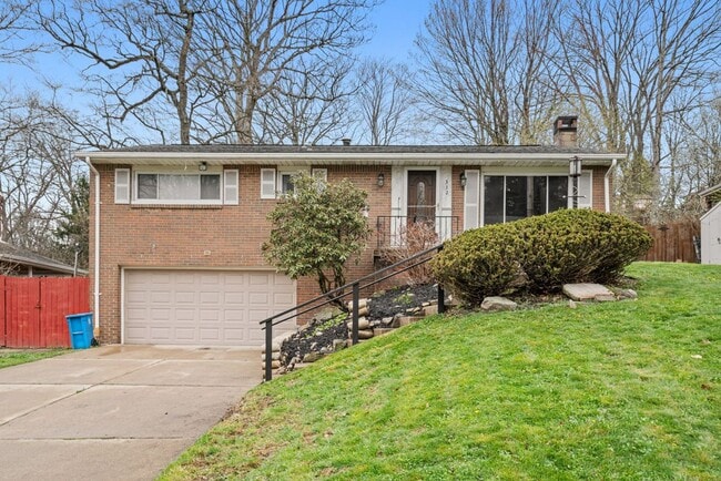 property at 332 Holiday Park Dr