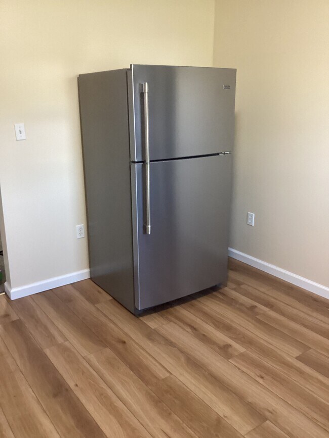 614 McAlpine St, Unit A in Avoca, PA - Building Photo - Building Photo