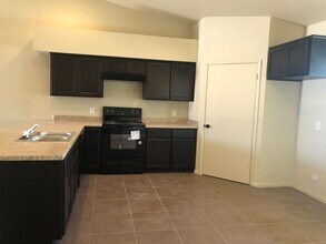 7328 E 39th Pl in Yuma, AZ - Building Photo - Building Photo