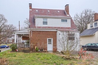 542 Lindell St in Akron, OH - Building Photo - Building Photo