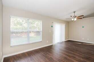 12148 Woodglen Cir in Clermont, FL - Building Photo - Building Photo
