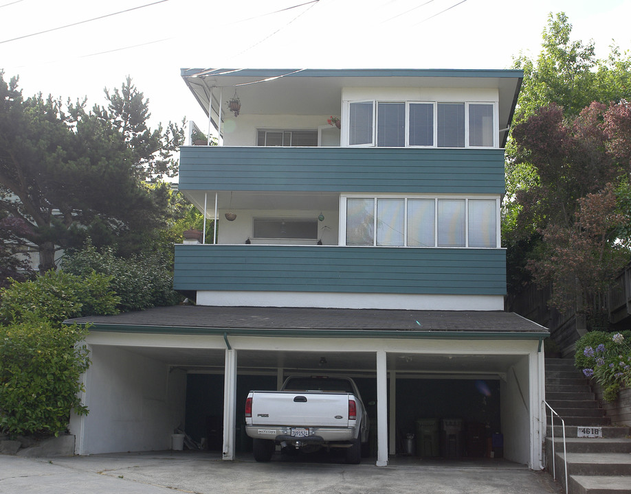 4618 El Centro Ave in Oakland, CA - Building Photo