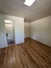 2223 N Water St Ext in Uhrichsville, OH - Building Photo - Building Photo