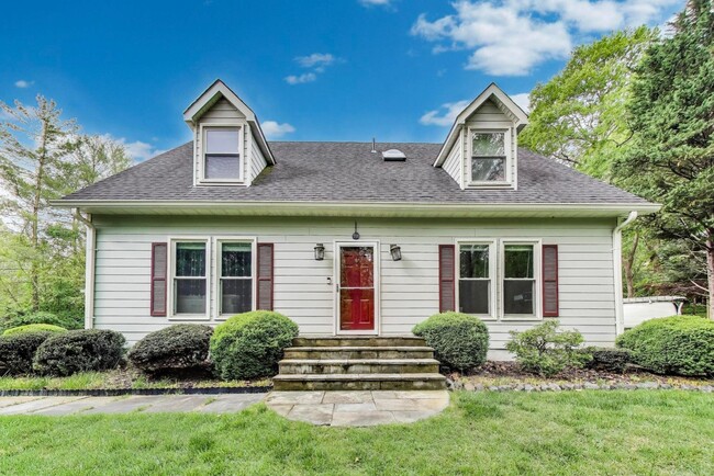 property at 7726 Seven Locks Rd