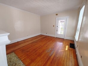 82 E Maynard Ave in Columbus, OH - Building Photo - Building Photo