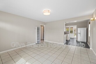 12827 Rubens Ave in Los Angeles, CA - Foto de edificio - Building Photo
